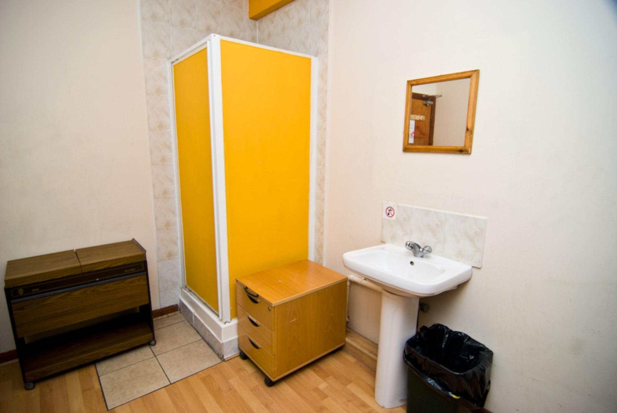 Kensal Green Backpackers Лондон Экстерьер фото
