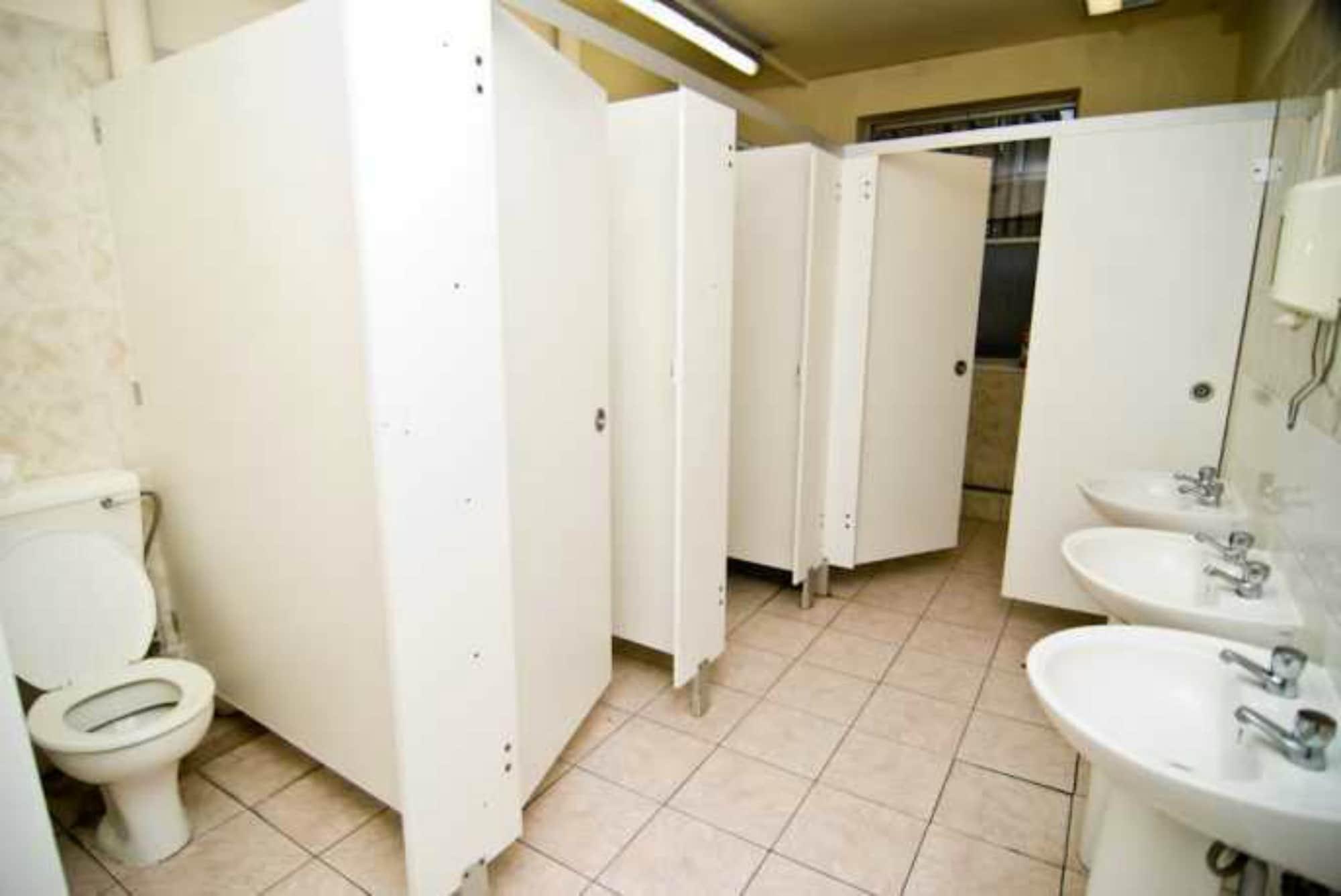 Kensal Green Backpackers Лондон Экстерьер фото