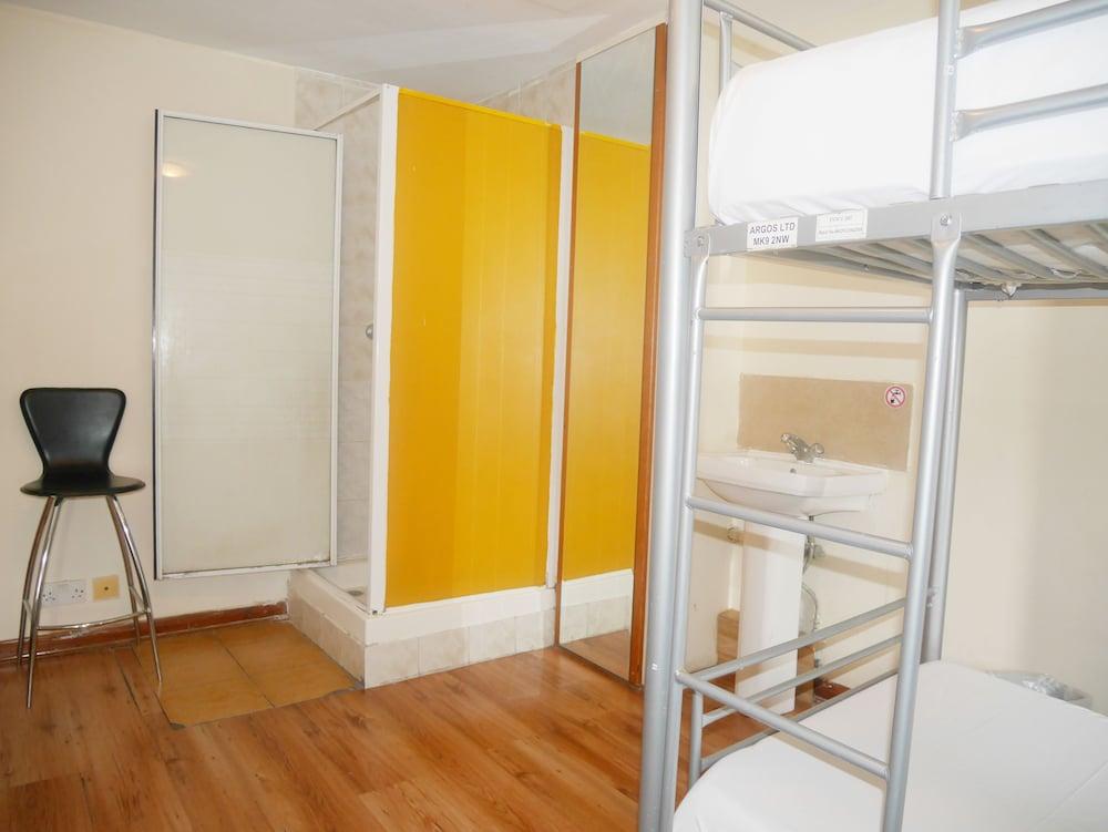 Kensal Green Backpackers Лондон Экстерьер фото