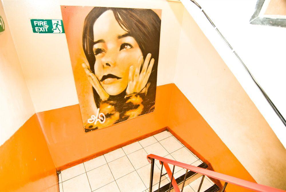 Kensal Green Backpackers Лондон Экстерьер фото